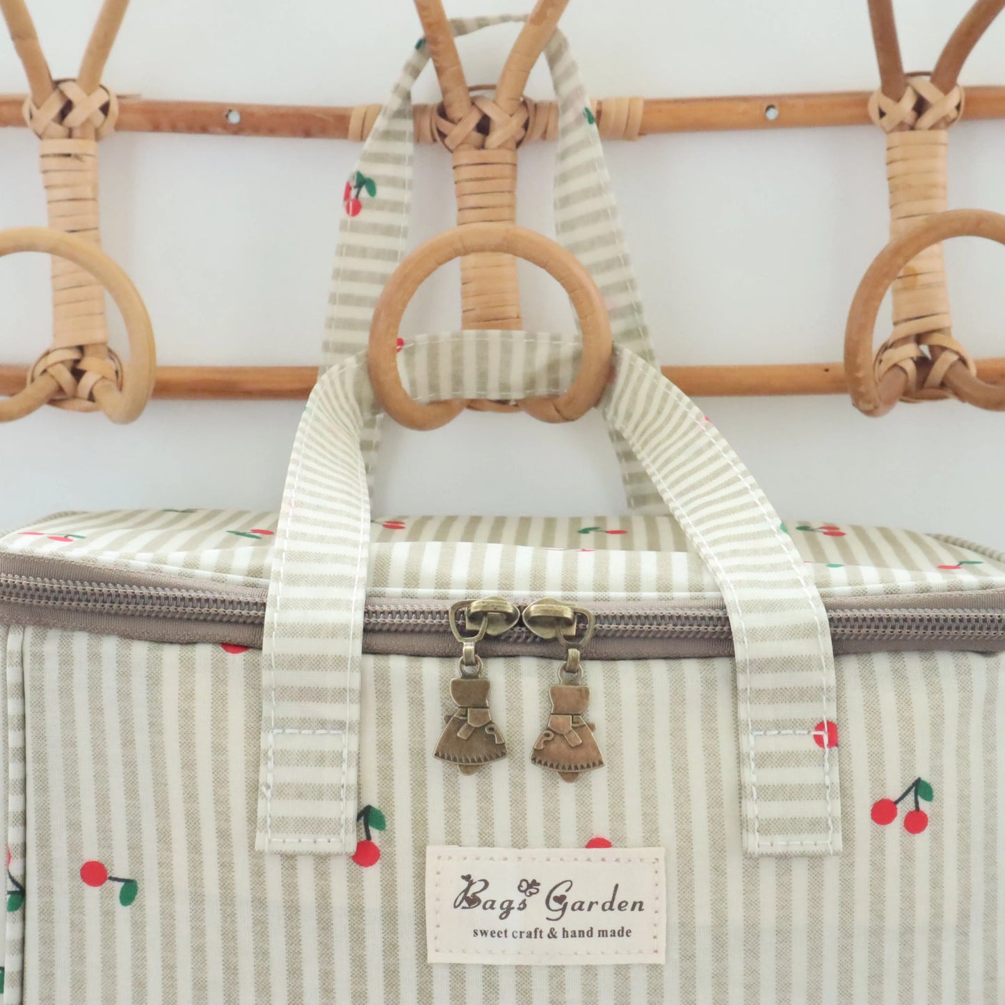 Nevera impermeable cerezas beige Bags Garden