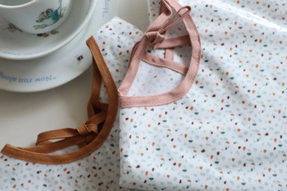 Babero impermeable Bapum Kids Babero impermeable Dots Camel