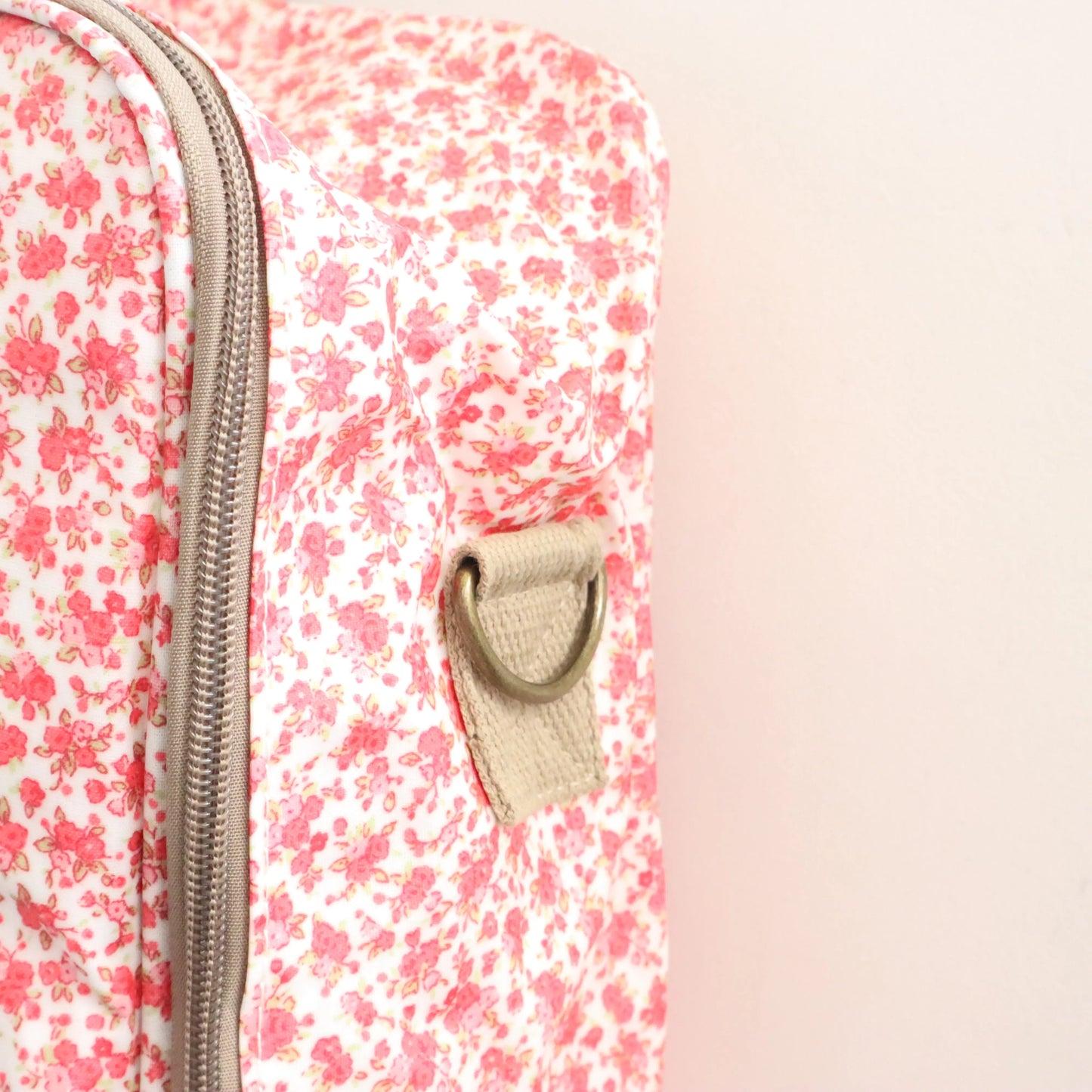 Maleta waterproof Fresa Bags Garden Maternidad