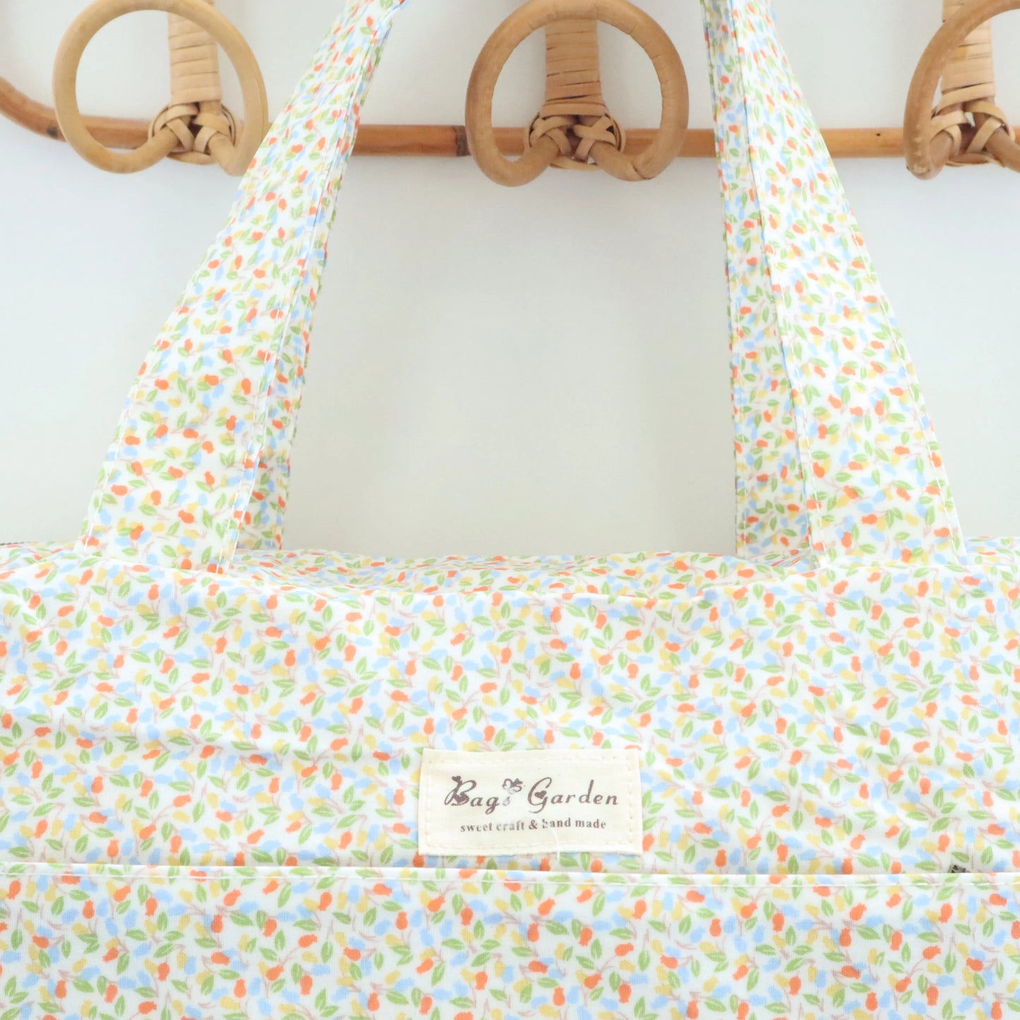 Maletita cofrada waterproof Menta Bags Garden
