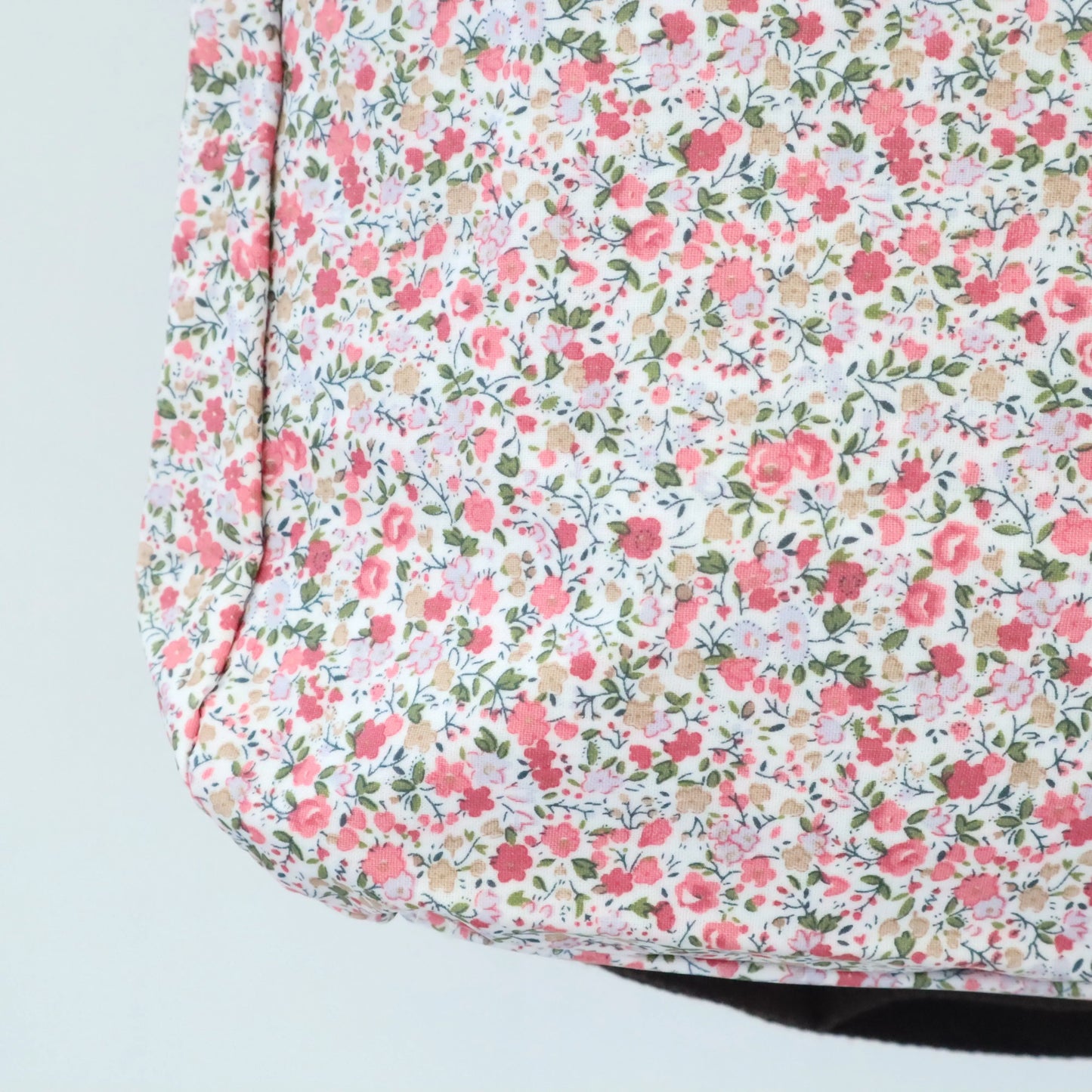 Maletita cofrada waterproof Vainilla Bags Garden