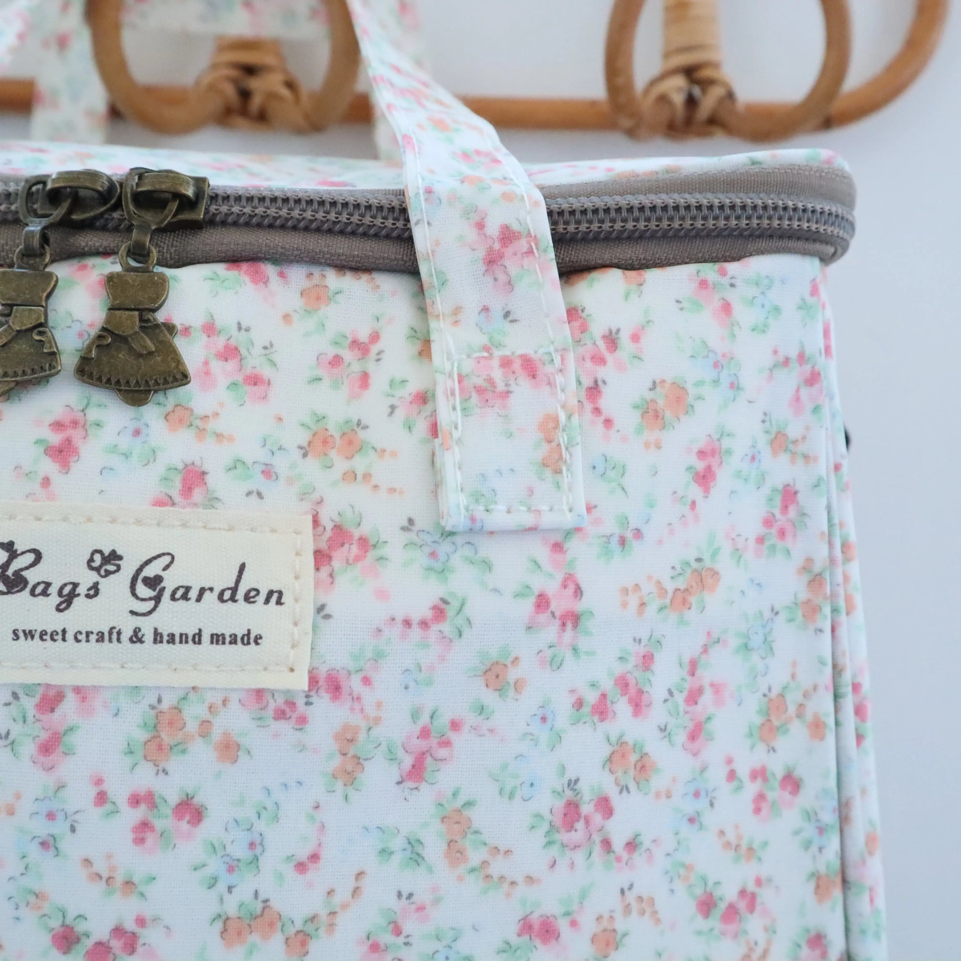 Bags Garden bolso de mano Nevera impermeable cuadrada Bags Garden – Diseño Flores Nata Bags Garden
