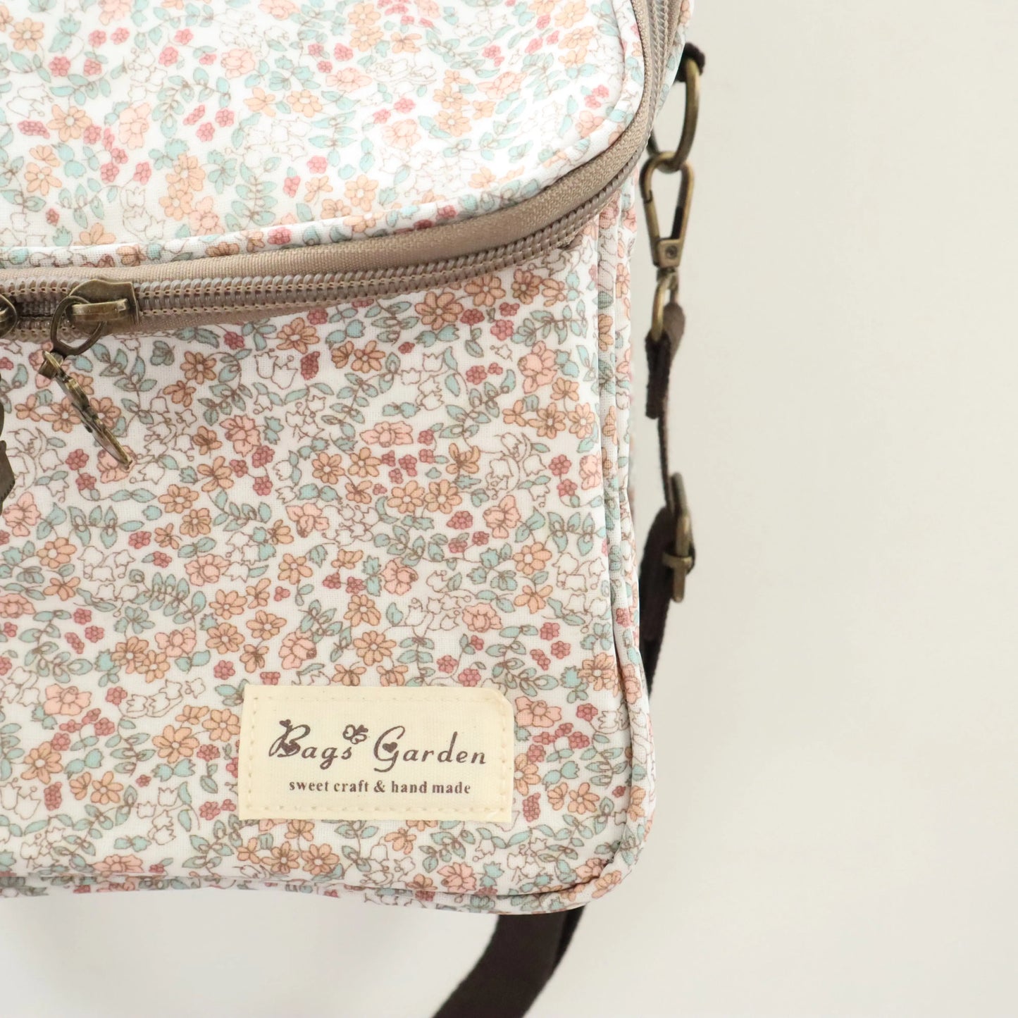 Neverita impermeable Naranja Bags Garden