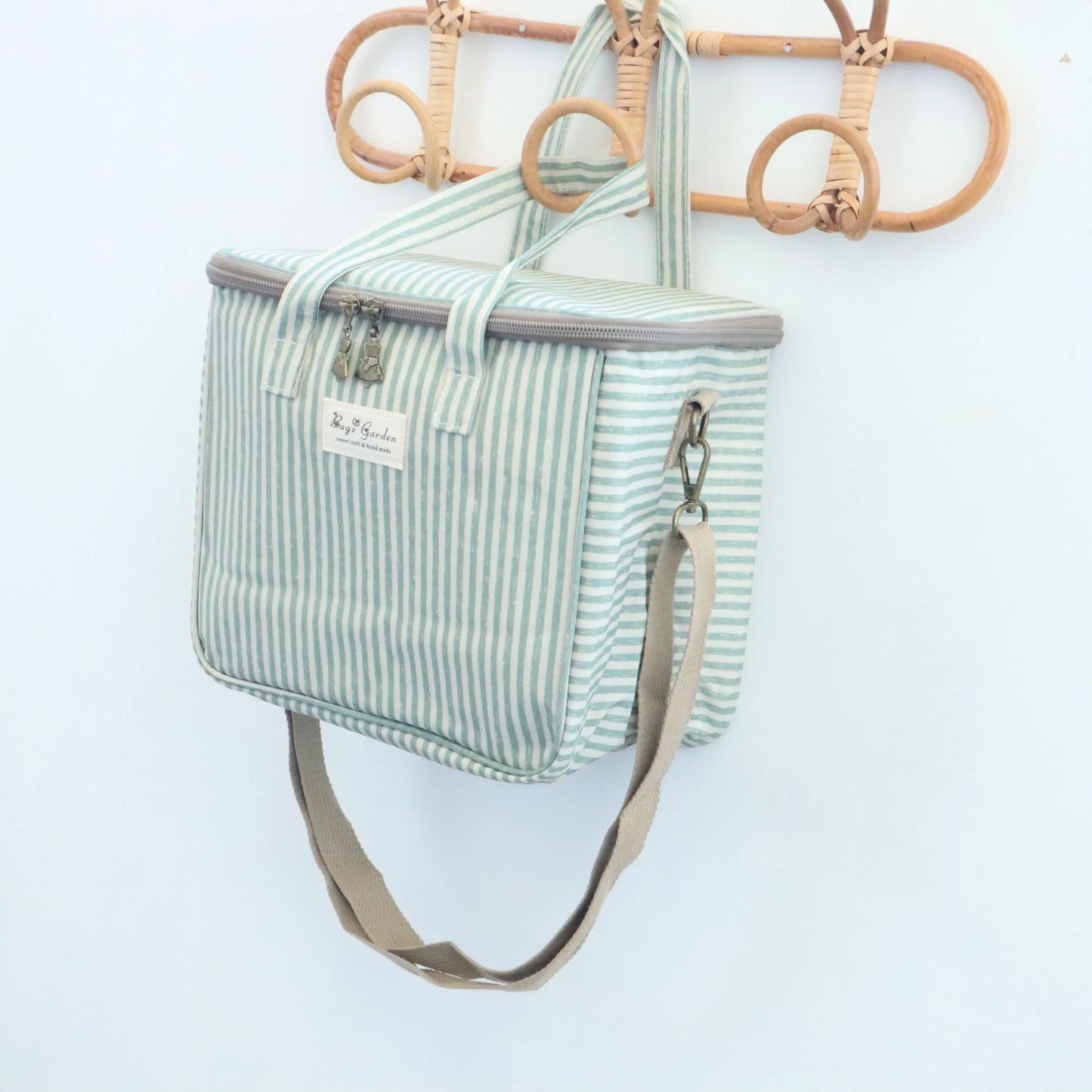 Neverita impermeable cuadrada Rayas Mint Bags Garden