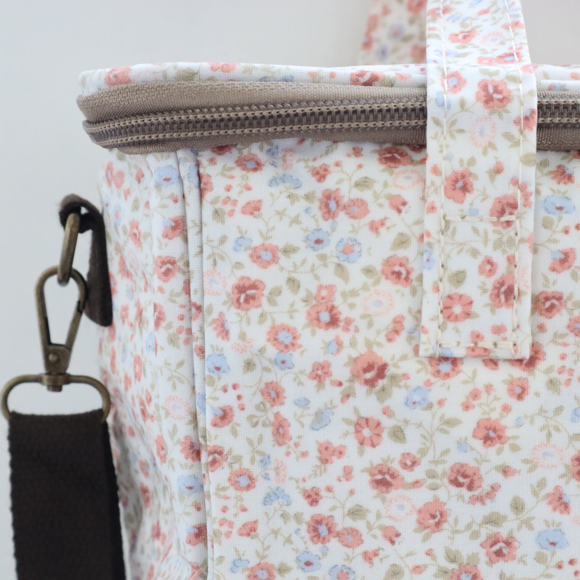 Bags Garden bolso de mano Neverita waterproof cuadrada Paraguaya Bags Garden Bags Garden